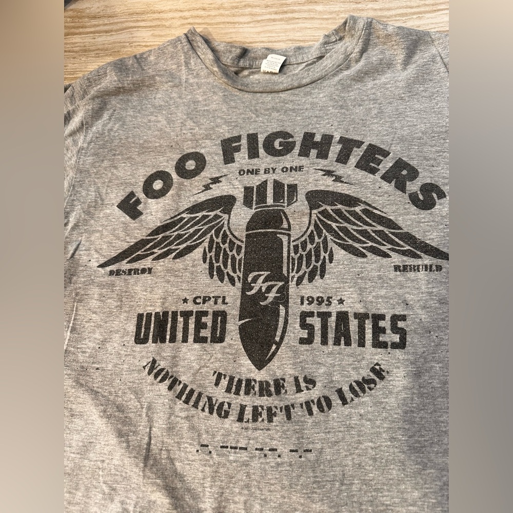Foo Fighters concert T-shirt
Size Large